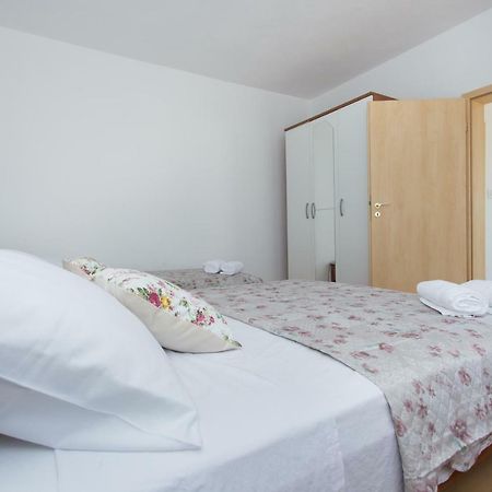 VinišćeApartman Paula 1公寓 外观 照片