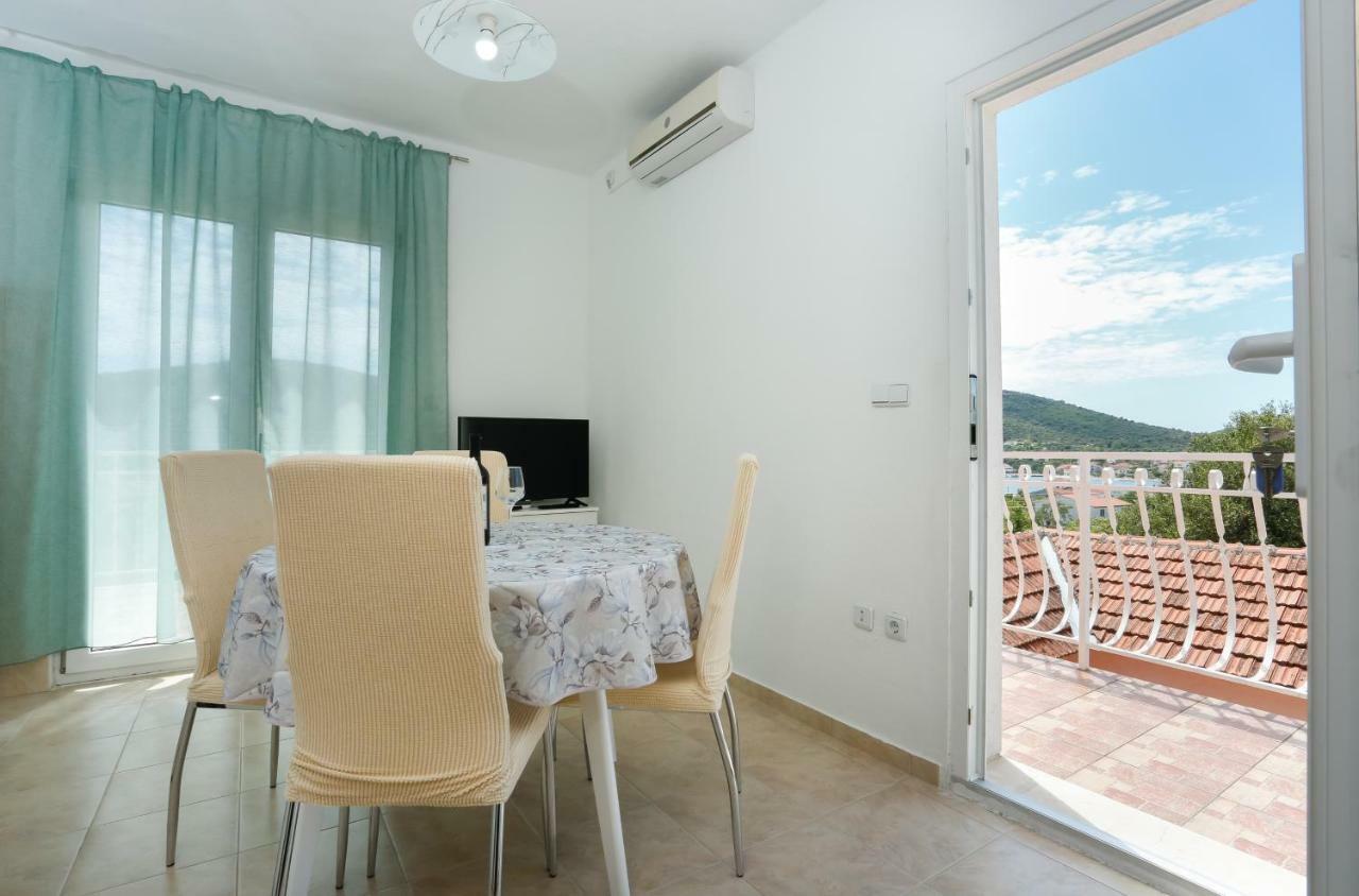 VinišćeApartman Paula 1公寓 外观 照片