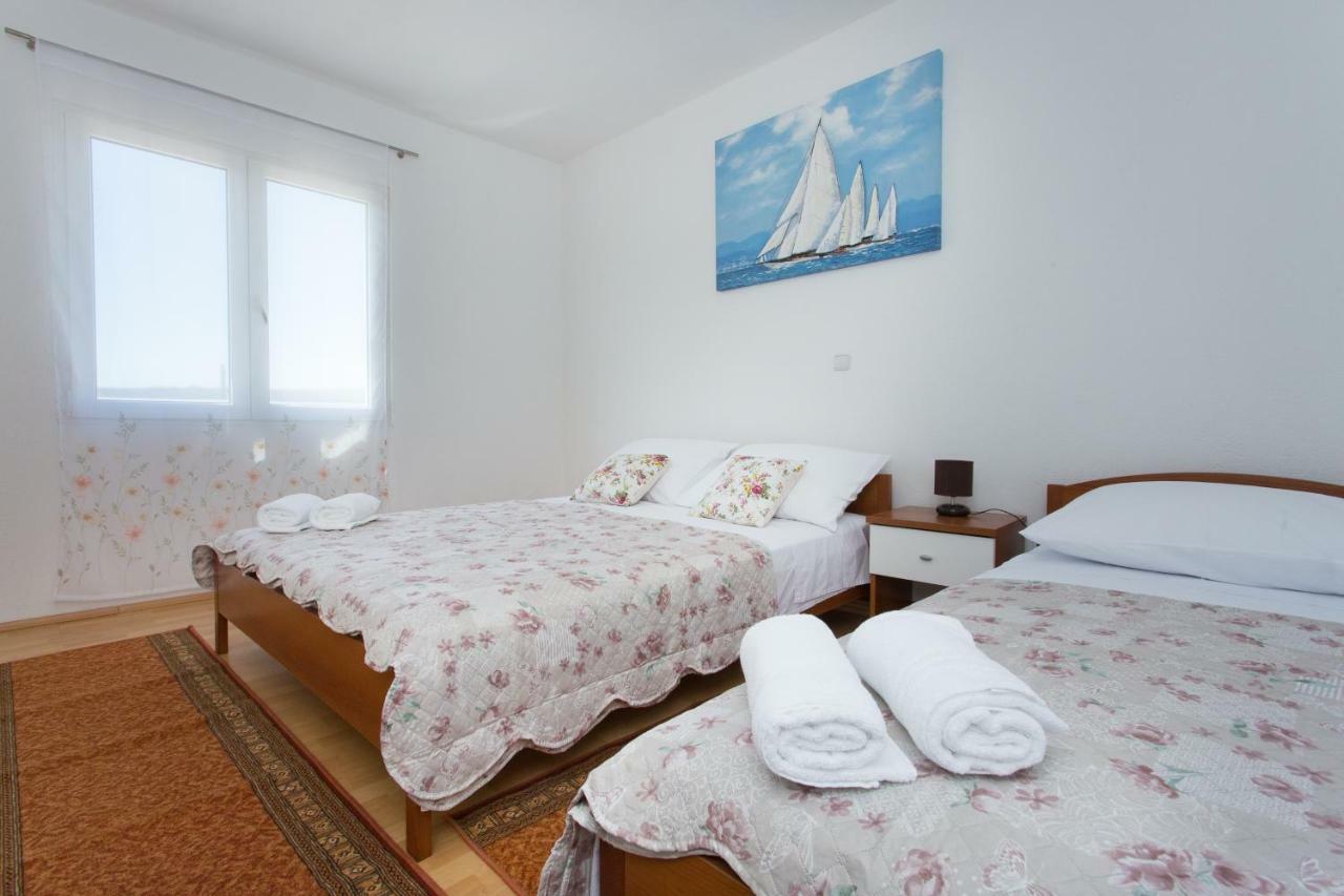 VinišćeApartman Paula 1公寓 外观 照片