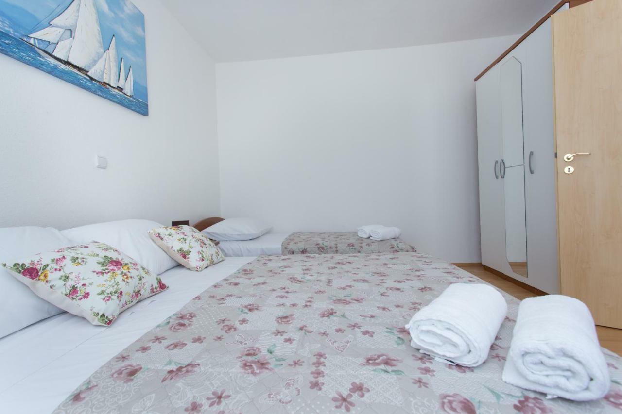 VinišćeApartman Paula 1公寓 外观 照片
